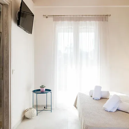 Seadrop Aparthotel Lefkada City
