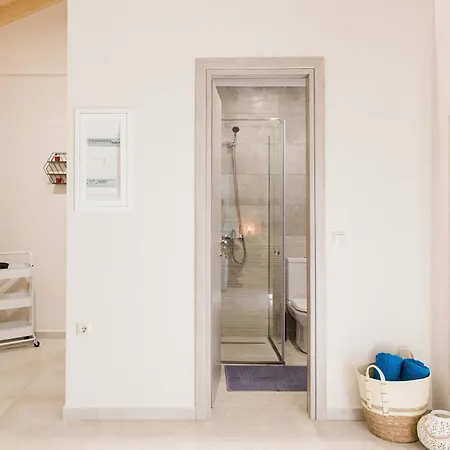 Seadrop 3* Lefkada City